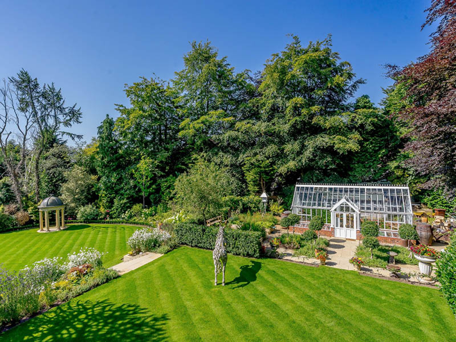 See Inside This Incredible Manor House in Alwoodley Living North